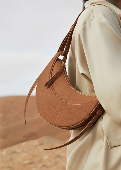 Oralie - Elegancka torebka na ramię w kształcie półksiężyca dla kobiet