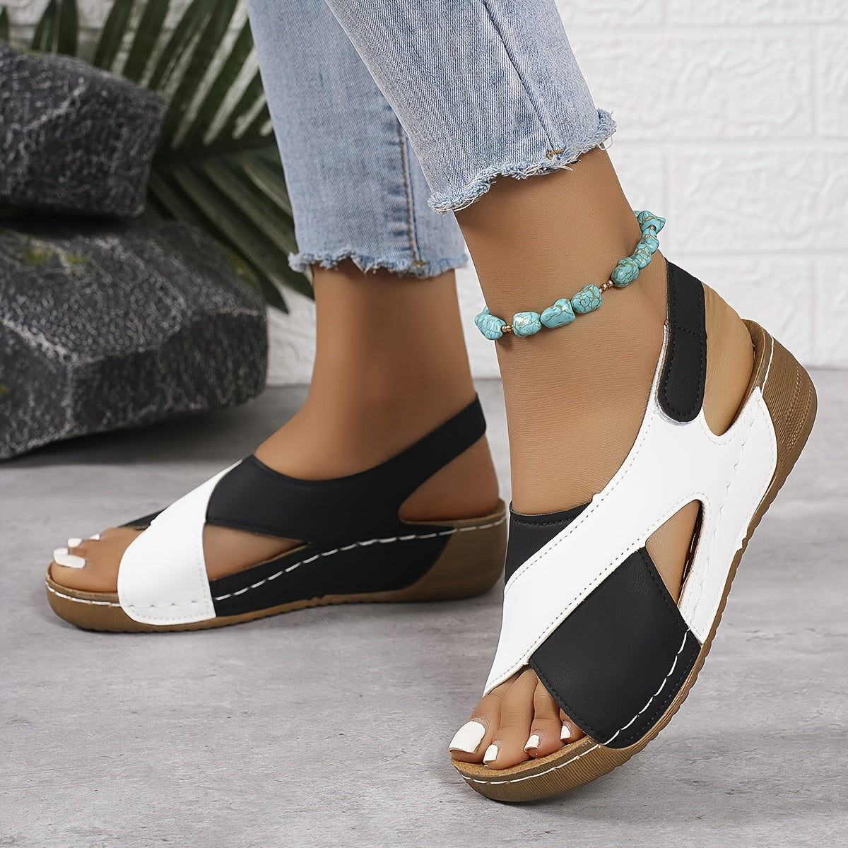Tasha - Orthopädische, modische und umweltfreundliche Sandalen