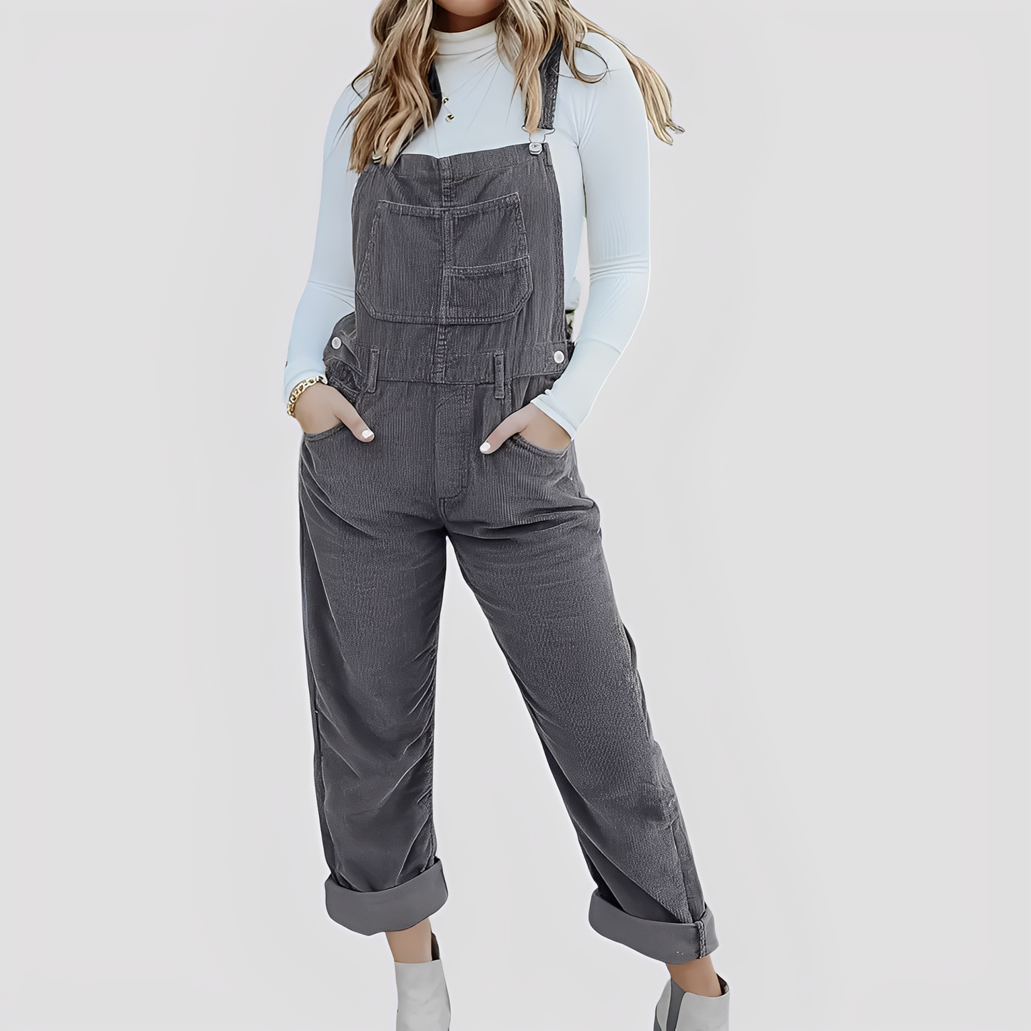 Mildred - Classic, wide-cut women's jeans overalls
