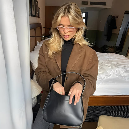 Laura - Klassische Damenlederjacke mit Reverskragen