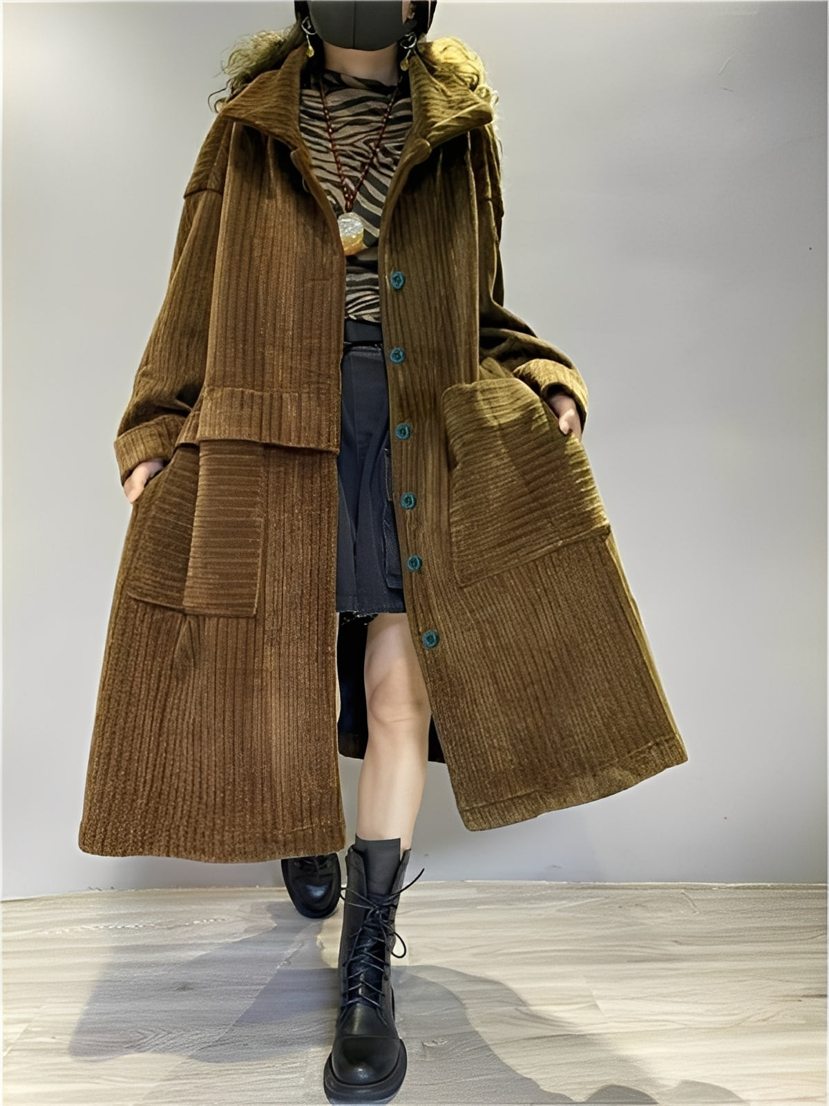 Alethea - Lange bequeme Cordjacke mit Taschen für Damen