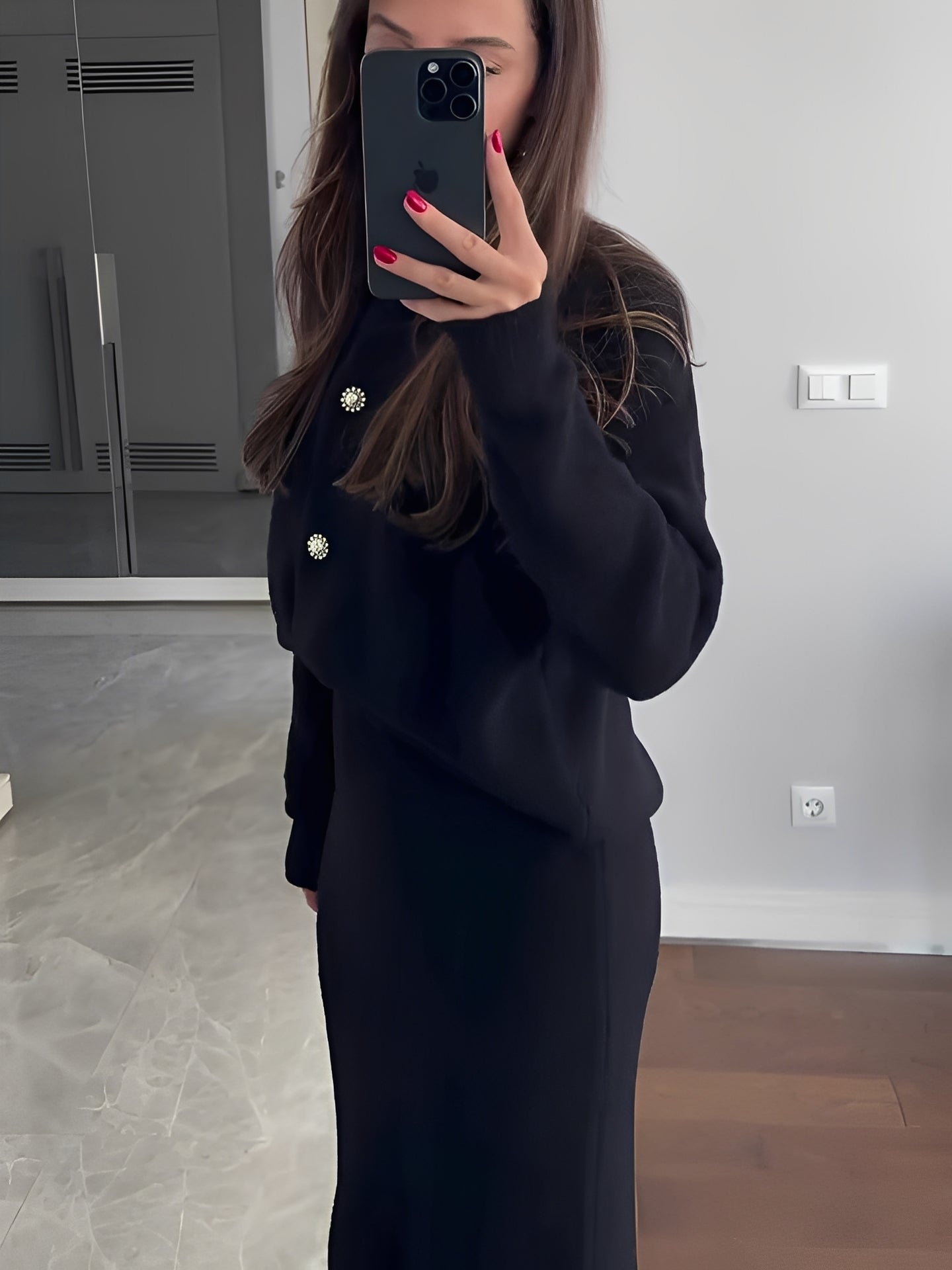 Cecilia - stylowy zestaw z kurtką i spódnicą dla kobiet