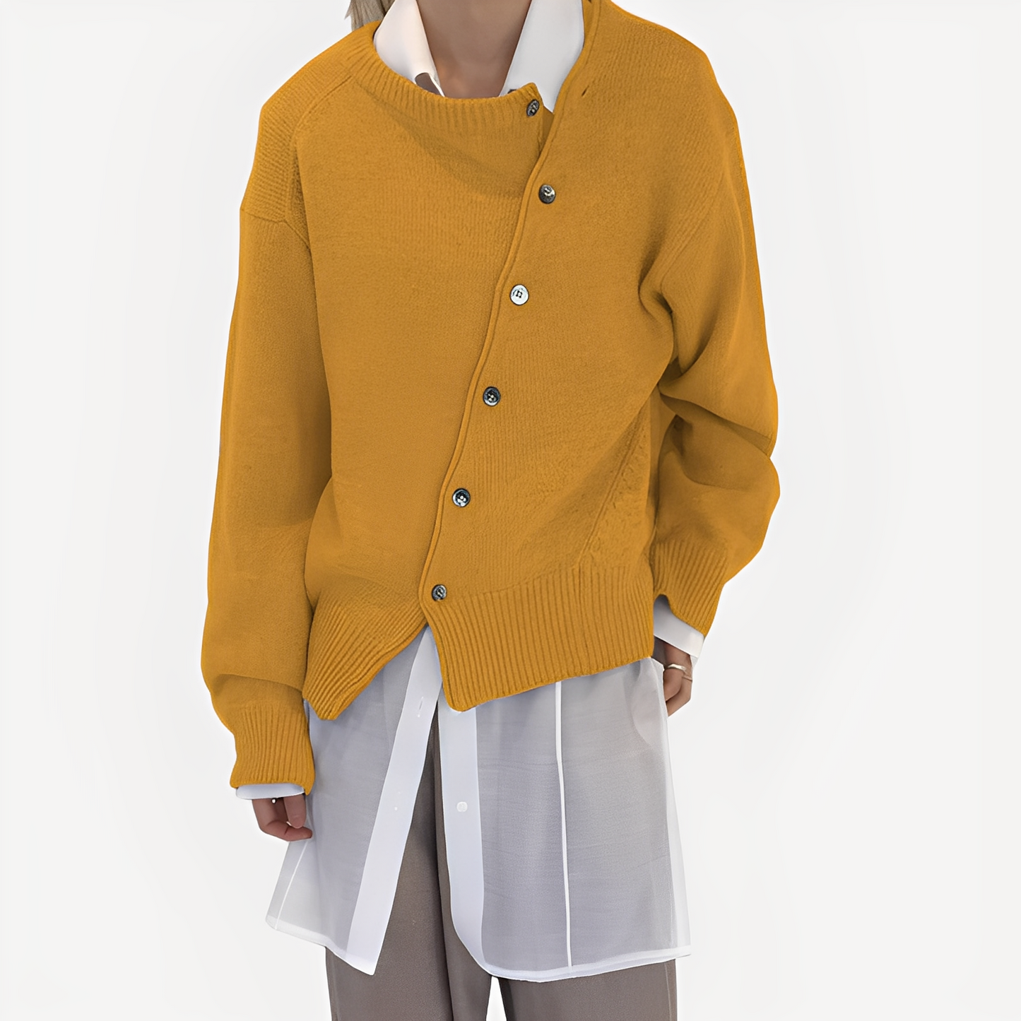 Susanne - stylowy i wygodny sweter narzutka z dzianiny