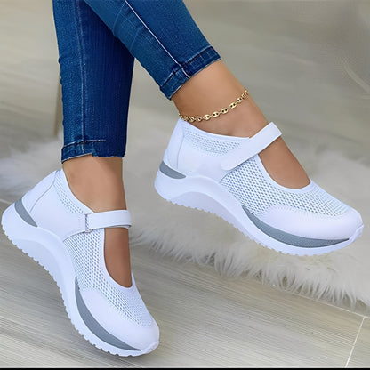 Nichola - Fashionable women's sandals with mesh straps