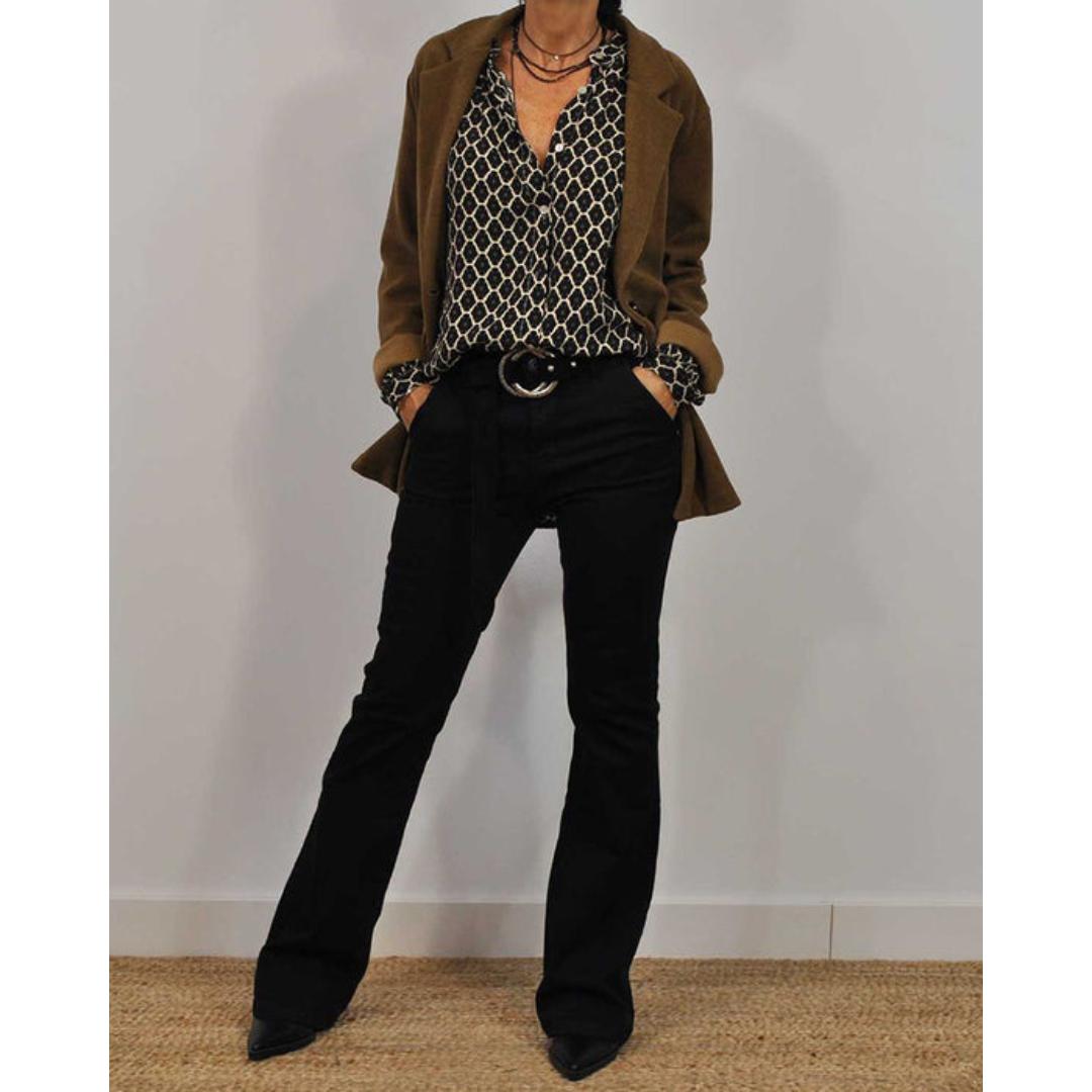 Lena - Lockere Bluse mit V-Ausschnitt