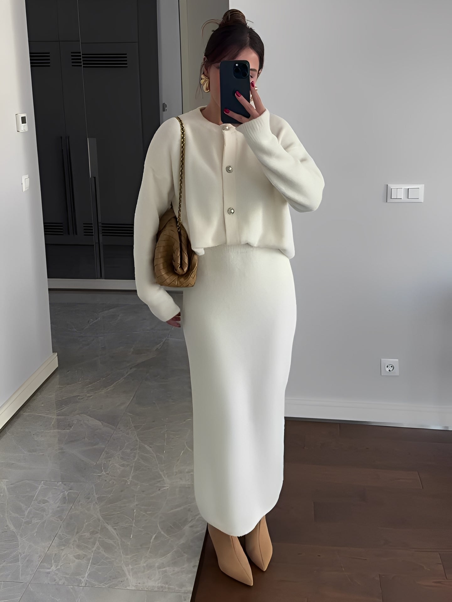 Cecilia - stylowy zestaw z kurtką i spódnicą dla kobiet