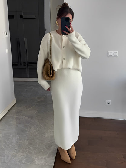 Cecilia - stylowy zestaw z kurtką i spódnicą dla kobiet