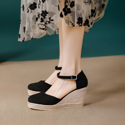 Yasmine - Sandali zeppa alla moda da donna