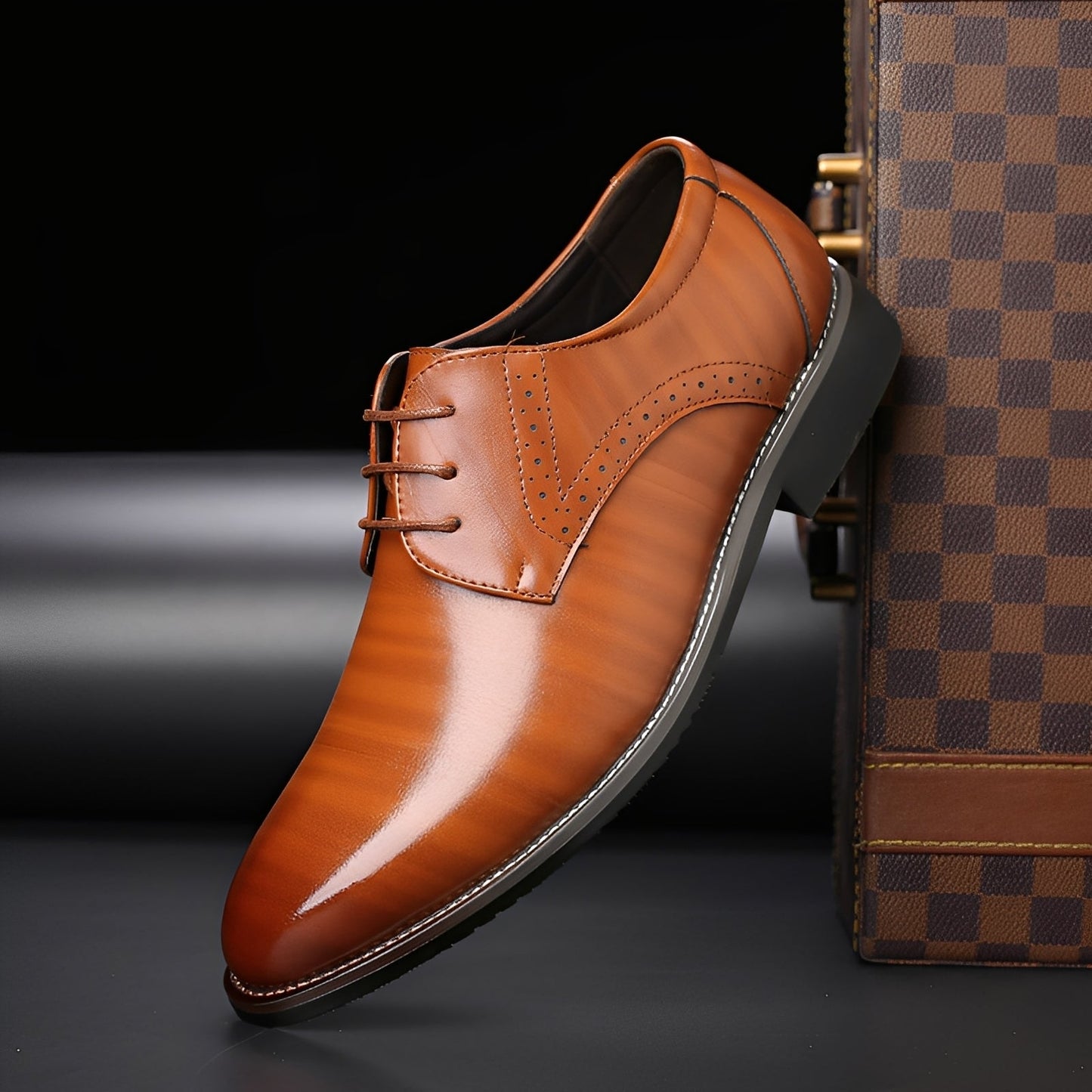 Desmond - Eleganckie skórzane buty z perforowanym wzorem dla mężczyzn