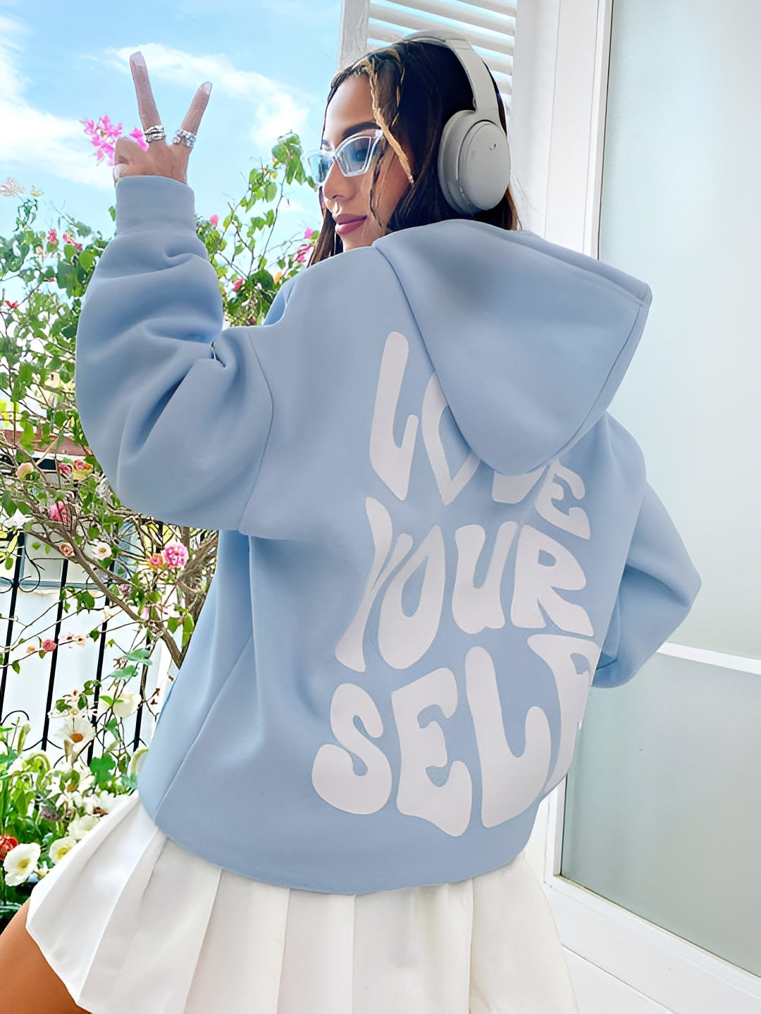 Rebeccah - Luźno skrojona damska bluza z kapturem z nadrukiem