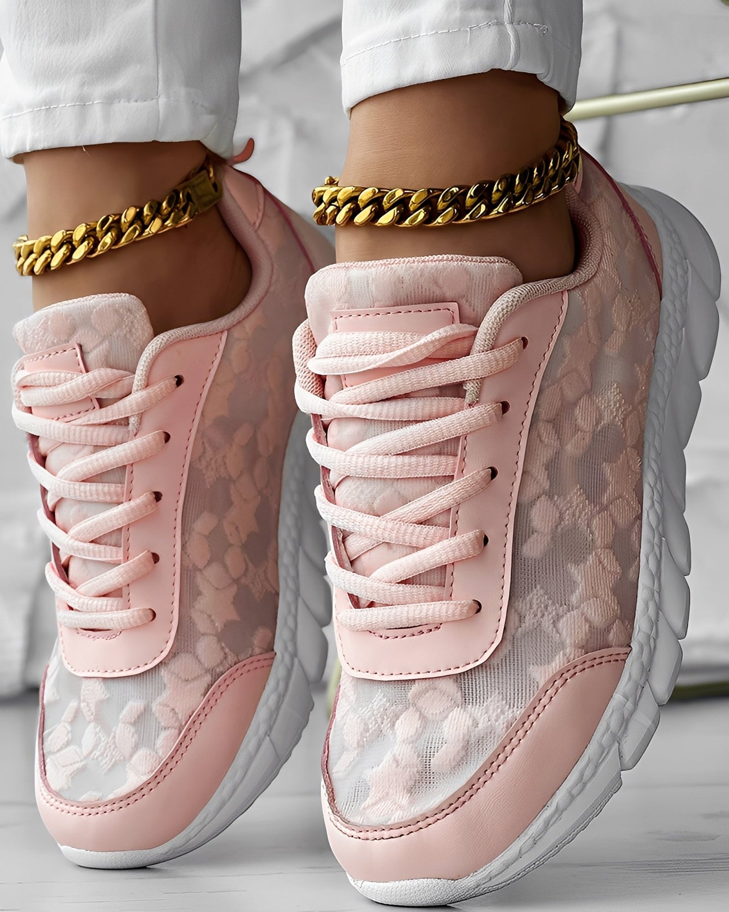 Elisabeth - Comfortable, airy women's sneakers with floral pattern