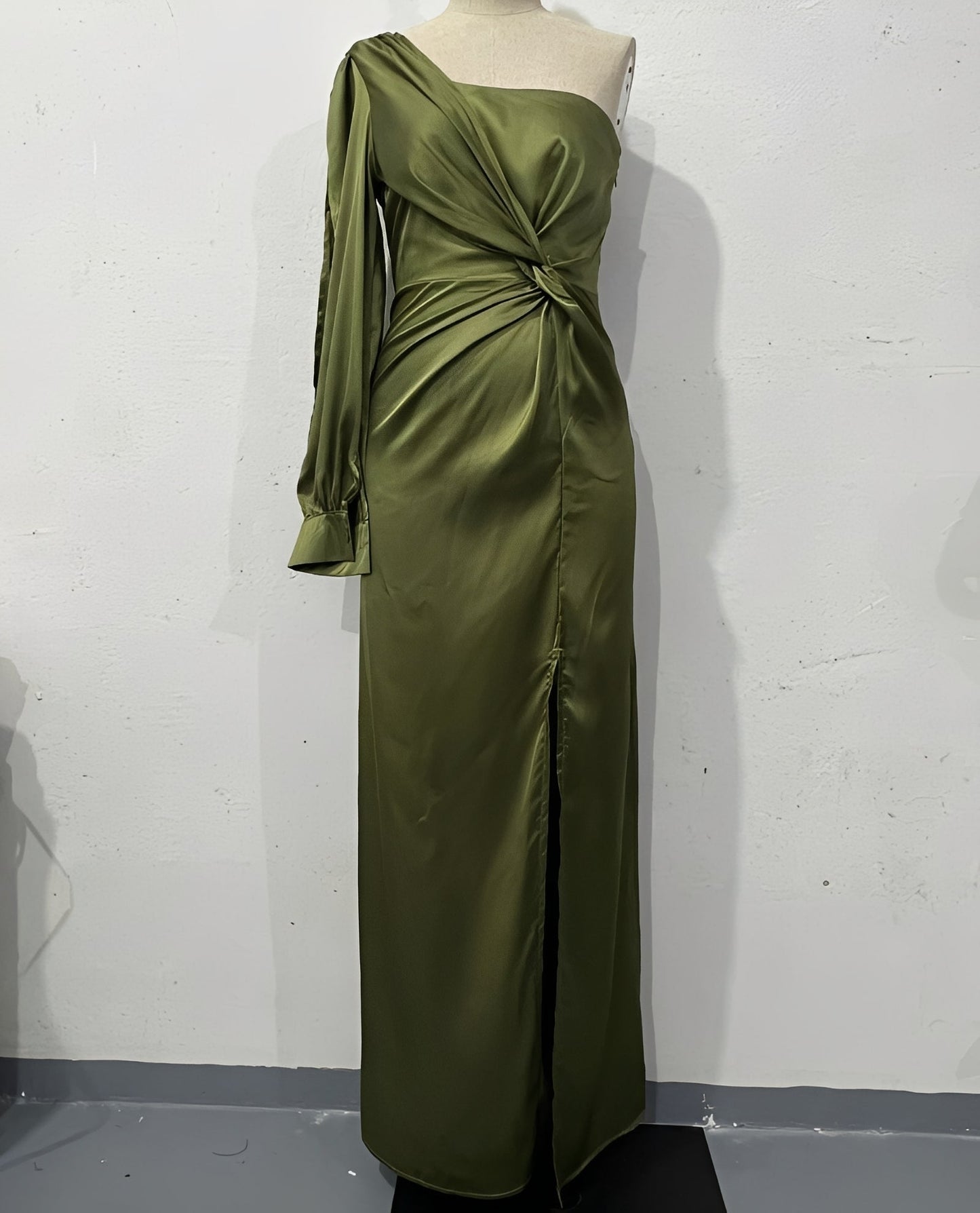 Jenna - Stilvolles Abendkleid für Damen mit Schlitz