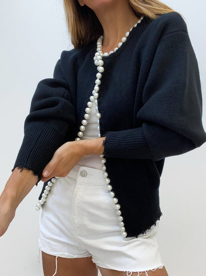 Vivien – Cardigan with pearl embellishments and fringe trim