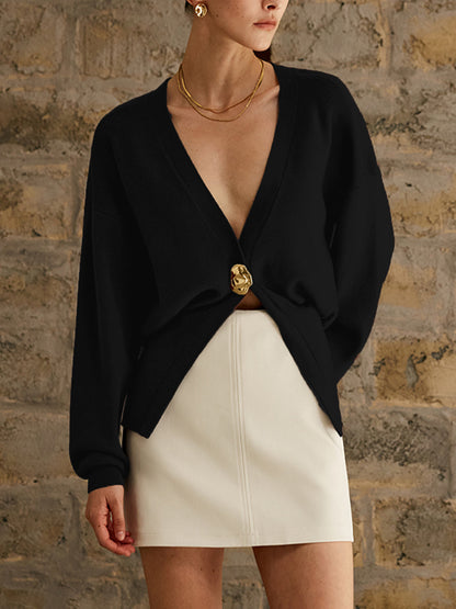 Clarissa – Cardigan with golden buttons