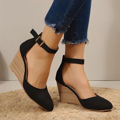 Cristina - Damen-Spitzsandale: Elegant und stilvoll