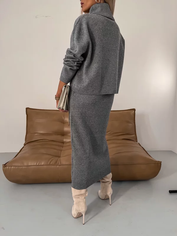 Odette – Ensemble robe en maille avec col roulé