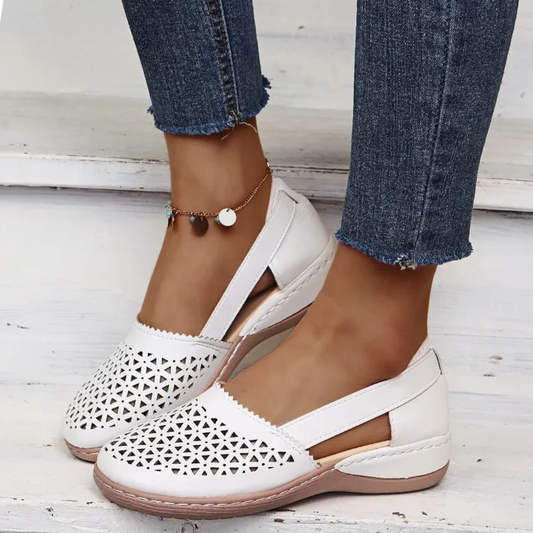 Kianna - Bequeme Damenschuhe mit Aussparungen