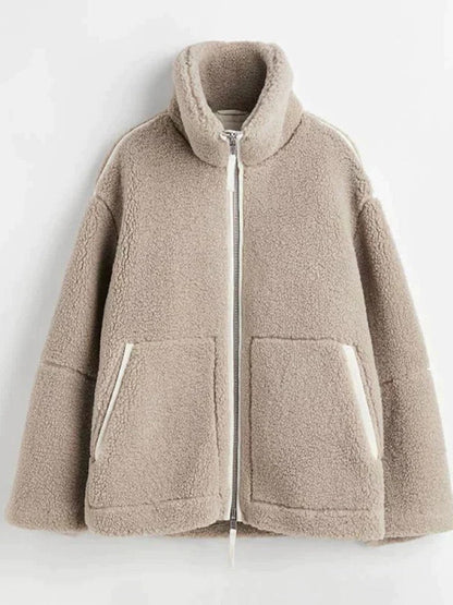 Daria – Teddy-Mantel Oversize