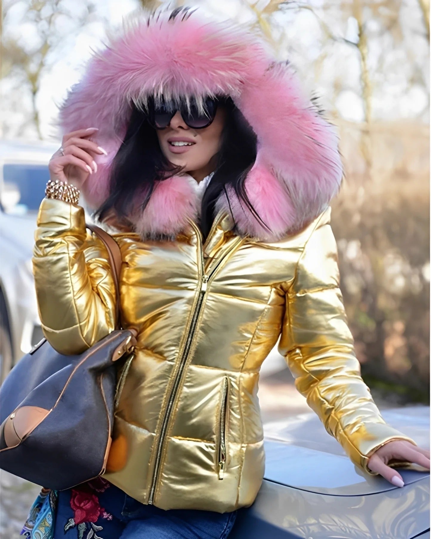Jessica - Glänzende Frauen-Daunenjacke mit Kapuze