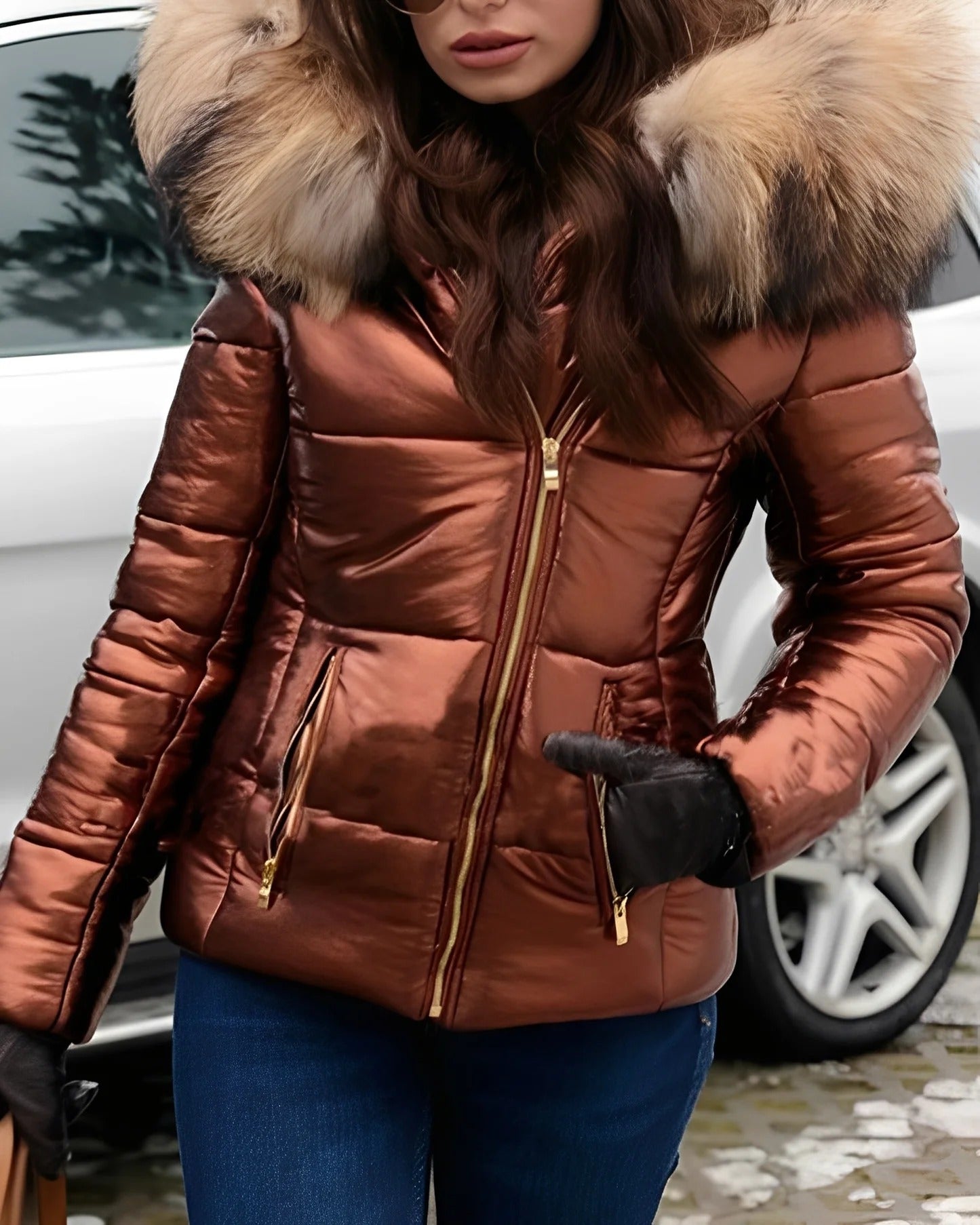 Jessica - Glänzende Frauen-Daunenjacke mit Kapuze