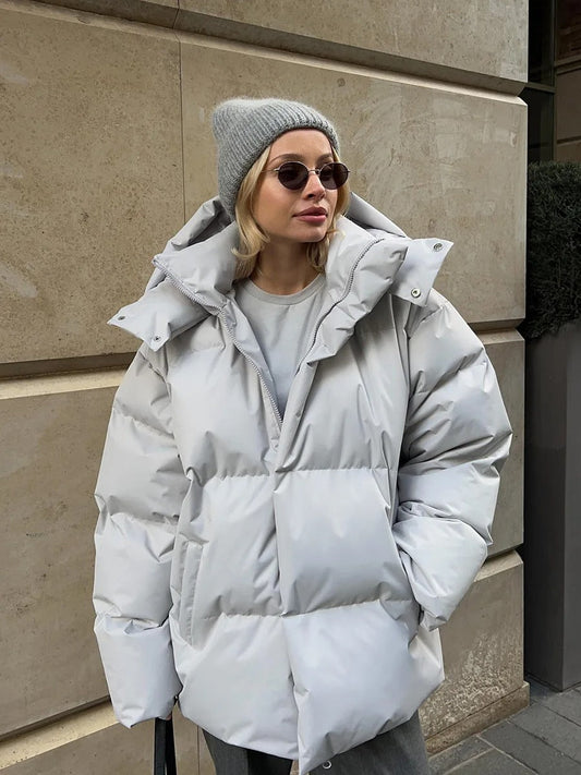 Nikole - Kurze, gefütterte Damenjacke mit Kapuze