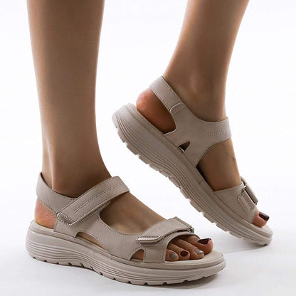 Crisha - Orthopädische Sandalen mit Hilfe und Stil