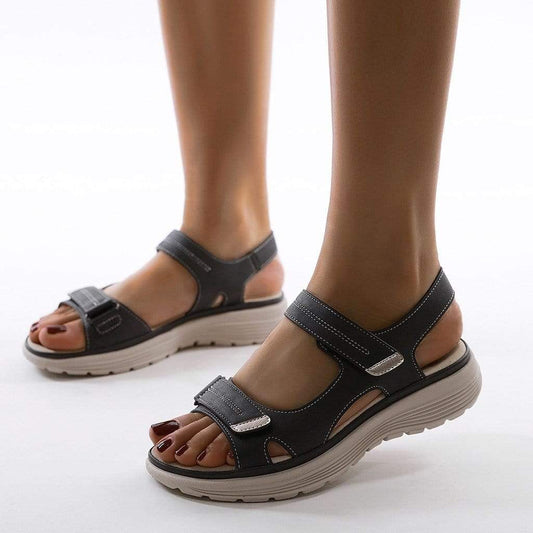 Crisha - Orthopädische Sandalen mit Hilfe und Stil