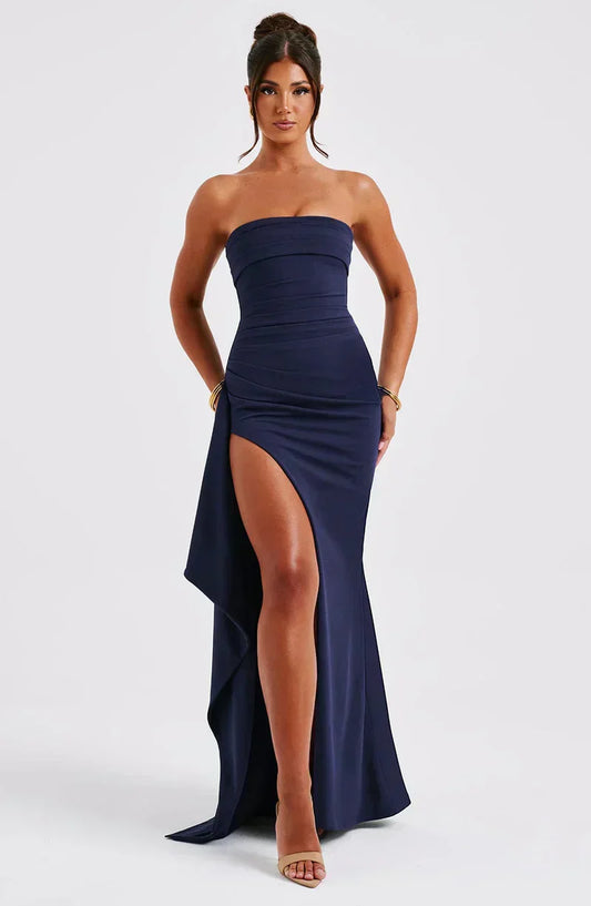 Ellaria - Schulterfreies, Verdrehte & Elegantes Maxikleid